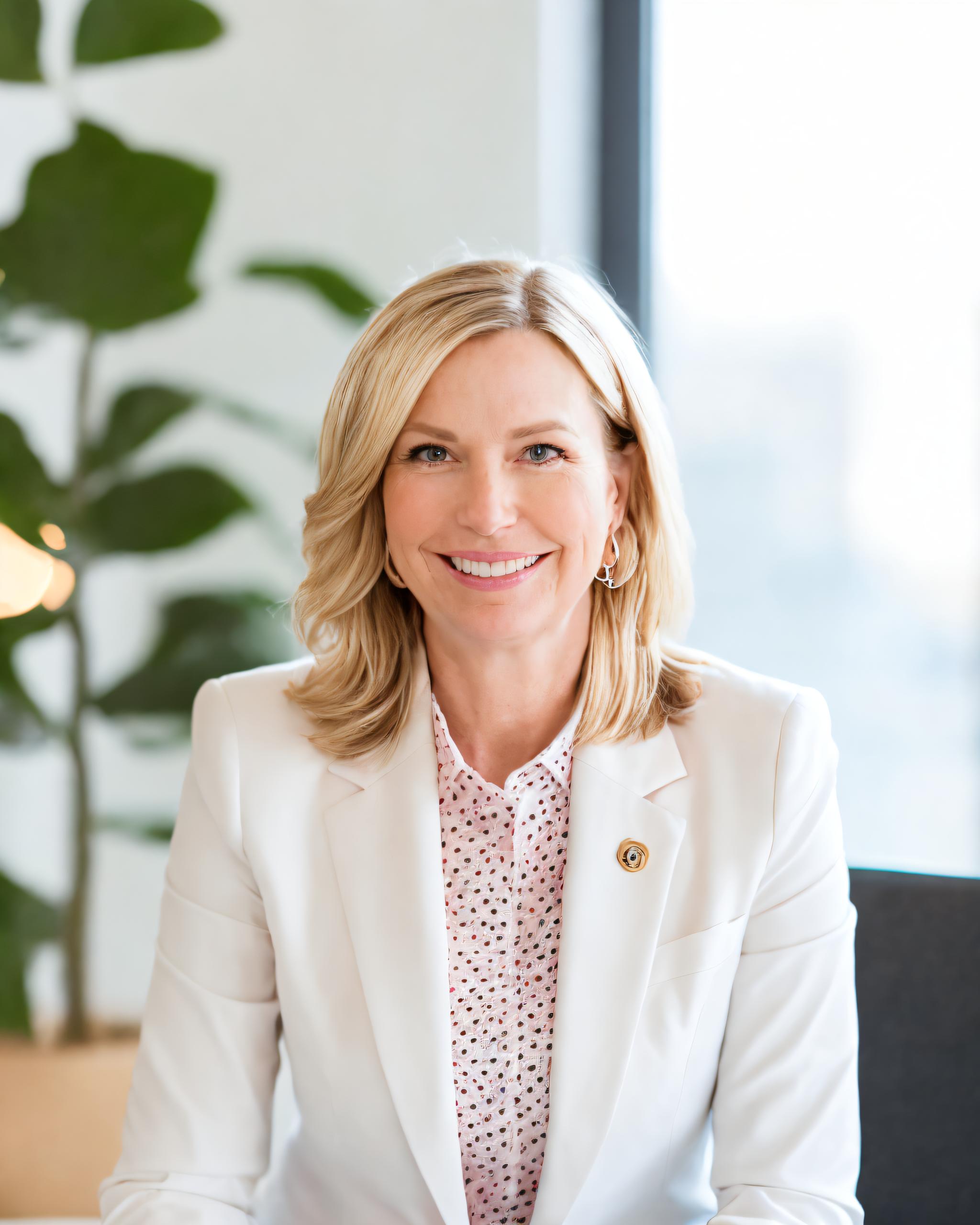 Director - Sandy Donald, Royal LePage/Martin-Liberty Realty